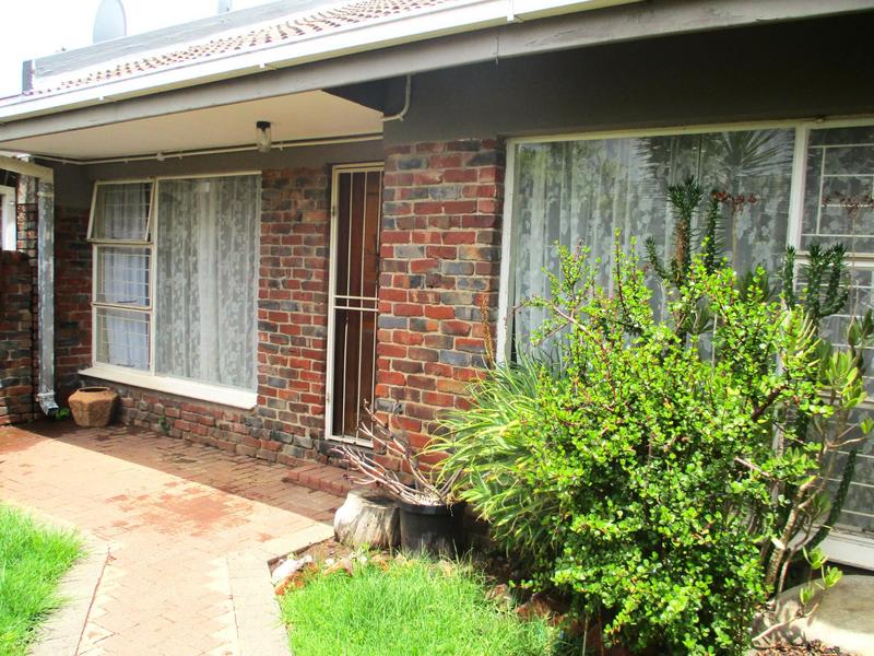 2 Bedroom Property for Sale in Pellissier Free State